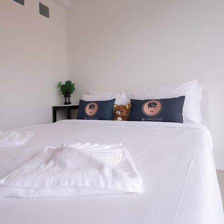 Roomquest Bangkok Sukhumvit 50 Eksteriør billede